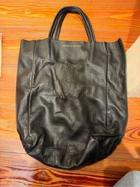 Ampersand as Apostrophe Women's Classic Black Pebbled Leather Tote Bag - New